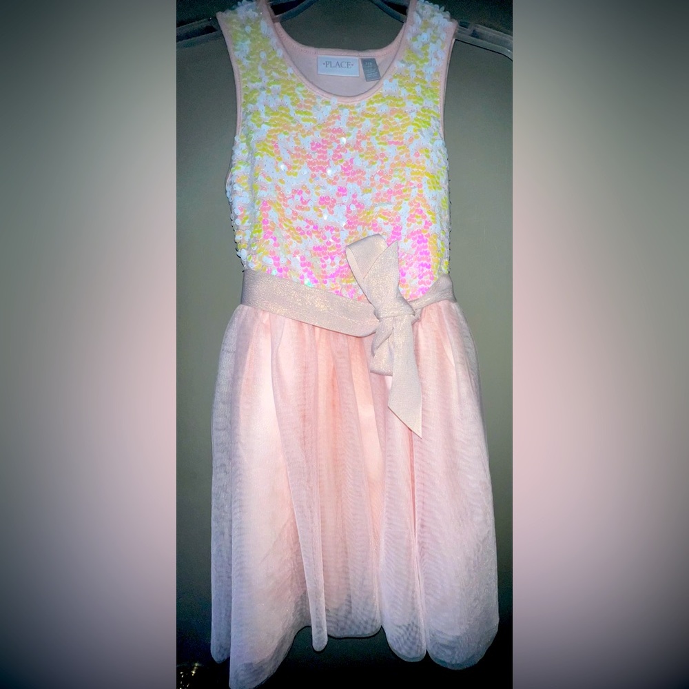 Girls dress